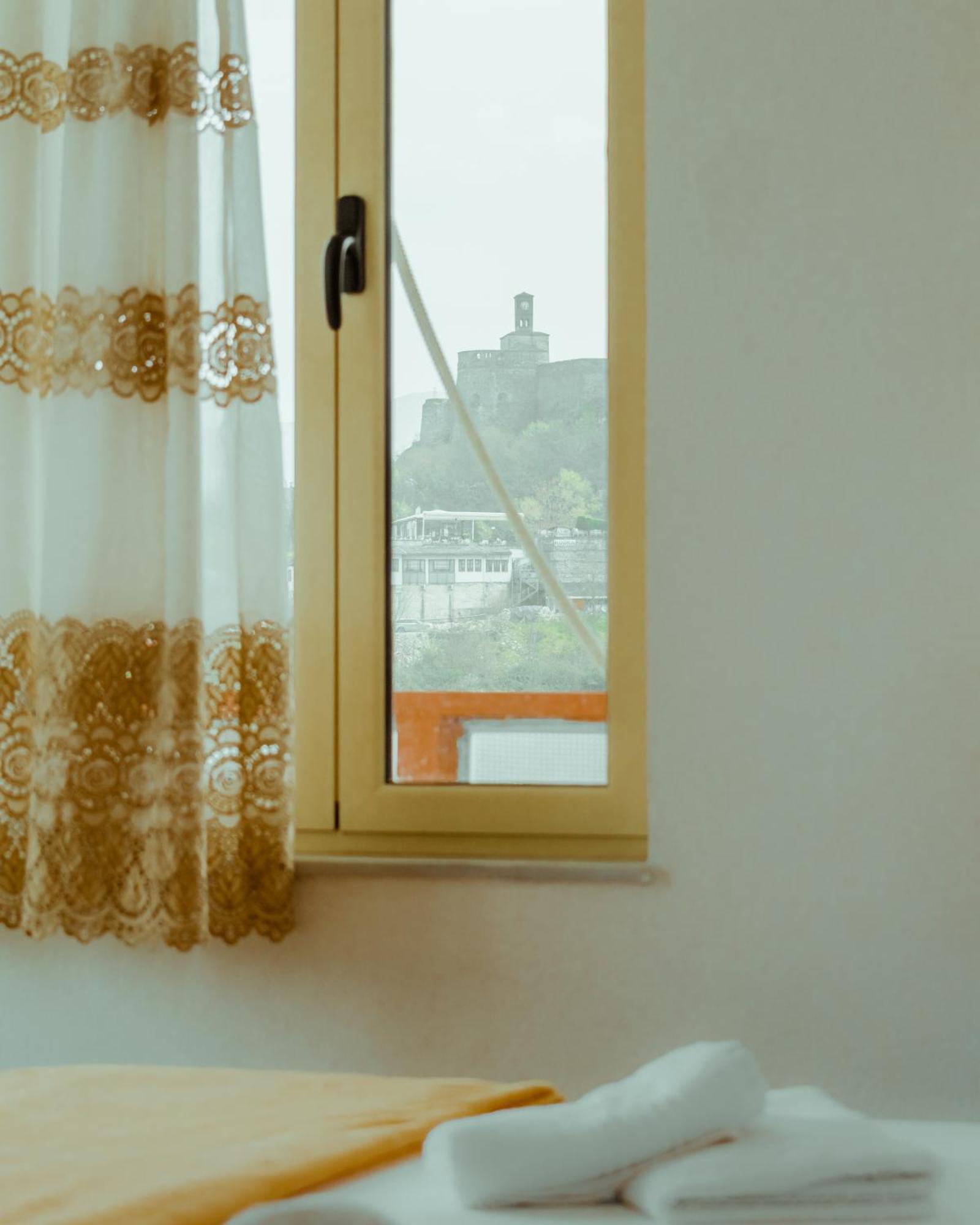 Guesthouse Shtino Gjirokastër Eksteriør billede
